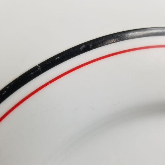 Restoration Hardware Plate White New Yorker Waiter Wine Dinner Arnie Levin 1998 - Picture 13 of 13